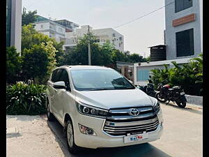 Second Hand Toyota Innova Crysta 2.4 VX 8 STR [2016-2020] in Hyderabad