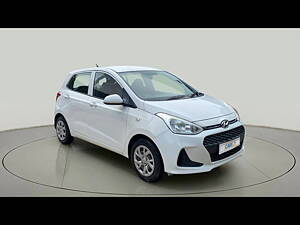 Second Hand Hyundai Grand i10 Magna 1.2 Kappa VTVT in Lucknow