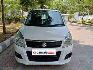 Second Hand Maruti Suzuki Wagon R VXI AMT in Lucknow