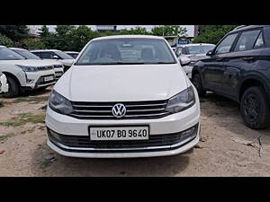 Second Hand Volkswagen Vento Highline Plus 1.5 AT (D) 16 Alloy in Dehradun
