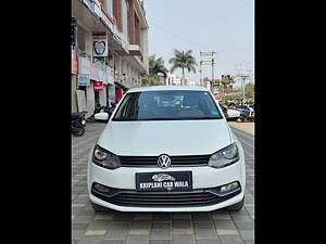 Second Hand Volkswagen Polo Highline1.2L (P) in Bhopal