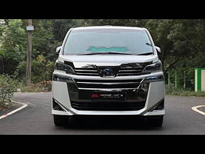 Second Hand Toyota Vellfire Hybrid in Chennai