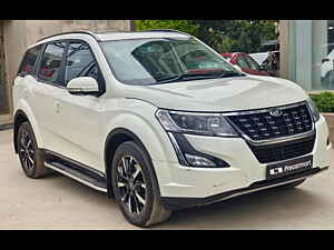 Second Hand महिंद्रा XUV500 w11 in मैसूर