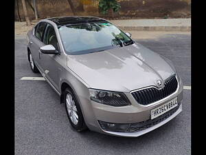 Second Hand Skoda Octavia Style 1.8 TSI AT in Delhi