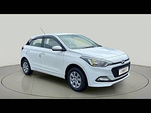 Second Hand Hyundai Elite i20 Sportz 1.2 [2016-2017] in Surat