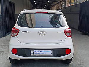 Second Hand Hyundai Grand i10 Sportz AT 1.2 Kappa VTVT in Bangalore