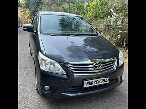 Second Hand Toyota Innova 2.5 V 7 STR in Mumbai