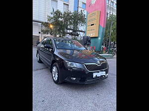 Second Hand Skoda Superb L&K TDI AT in Delhi