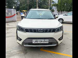 Second Hand महिंद्रा xuv300 w8 1.5 डीज़ल [2020] in रांची