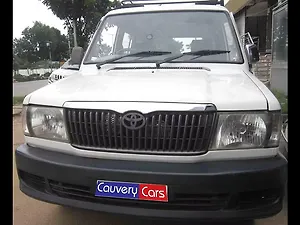 toyota qualis toy