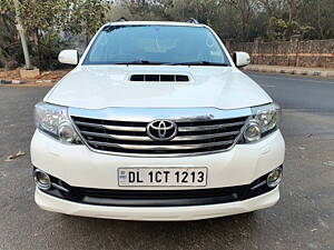 Second Hand Toyota Fortuner 3.0 4x2 MT in Faridabad