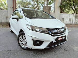 Second Hand Honda Jazz V AT Petrol in Mumbai