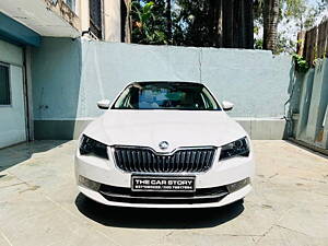 Second Hand Skoda Superb L&K TSI AT in Pune