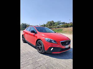 Second Hand Volvo V40 Cross Country T4 Momentum in Hyderabad