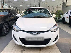 Second Hand Hyundai i20 Magna 1.4 CRDI in Lucknow