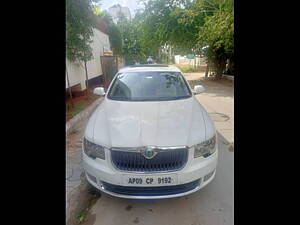 Second Hand Skoda Superb Elegance TSI AT in Hyderabad