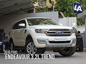 Second Hand Ford Endeavour Trend 3.2 4x4 AT in Kolkata