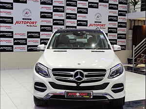 Second Hand मर्सिडीज़ बेंज़ GLE 250  डी in बैंगलोर