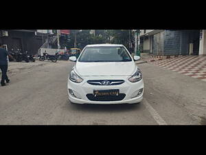 Second Hand Hyundai Verna Fluidic 1.4 CRDi in Bangalore