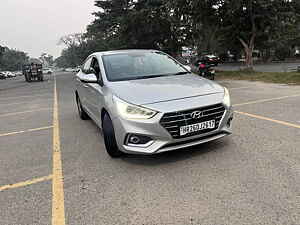 Second Hand हुंडई वरना 1.6 vtvt sx in कर्नल