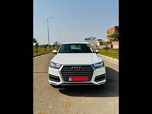 Second Hand Audi Q7 45 TFSI Premium Plus in Mohali