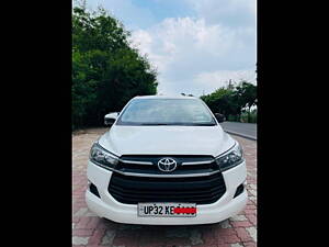 Second Hand Toyota Innova Crysta GX 2.4 7 STR in Lucknow