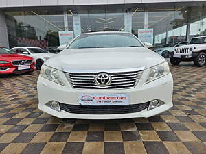 Second Hand Toyota Camry 2.5 G in Ahmedabad