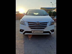 Second Hand Toyota Innova 2.5 G BS IV 7 STR in Lucknow