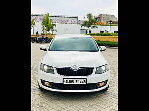 Second Hand Skoda Octavia 2.0 TDI CR Style Plus AT [2017] in Surat