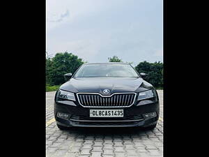 Second Hand Skoda Superb L&K TDI AT in Gurgaon