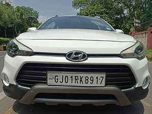 Second Hand हुंडई i20 एक्टिव 1.2 s in अहमदाबाद