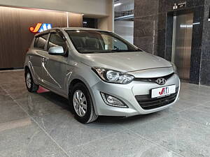 Second Hand Hyundai i20 Asta 1.2 in Ahmedabad