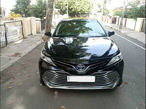 Second Hand Toyota Camry Hybrid in Bangalore