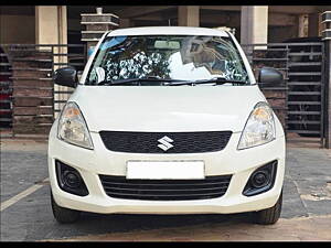 Second Hand Maruti Suzuki Swift VXi in Kolkata