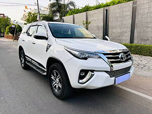 Second Hand Toyota Fortuner 2.8 4x2 AT [2016-2020] in Jaipur