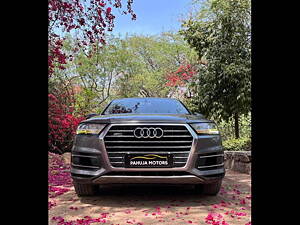 Second Hand Audi Q7 45 TDI Premium Plus in Delhi