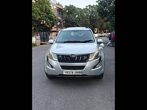 Second Hand Mahindra XUV500 W10 AT in Dehradun