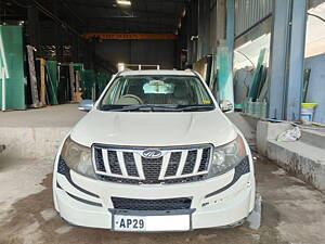 Second Hand Mahindra XUV500 W8 in Hyderabad