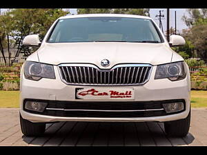 Second Hand Skoda Superb Elegance 2.0 TDI CR AT in Nashik