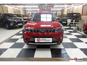 Second Hand महिंद्रा xuv300 w8 (o) 1.5 डीज़ल [2020] in बैंगलोर