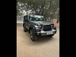 Second Hand மஹிந்திரா  தார்  lx ஹார்ட் டாப் பெட்ரோல் ஏ‌டீ 4wd in டெல்லி