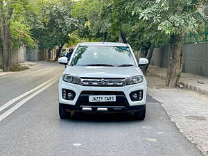 Second Hand Maruti Suzuki Vitara Brezza LXi in Delhi