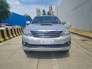 Second Hand Toyota Fortuner 3.0 4x2 AT in Mumbai