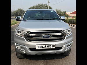 Second Hand Ford Endeavour Titanium 3.2 4x4 AT in Delhi