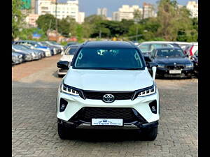 Second Hand Toyota Fortuner 2.8 4X2 AT in Mumbai