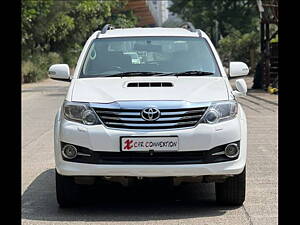 Second Hand Toyota Fortuner 3.0 4x2 AT in Mumbai