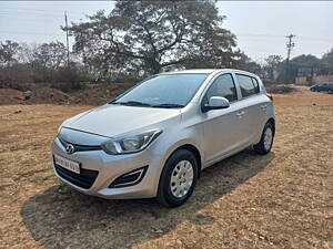 Second Hand Hyundai i20 Magna 1.4 CRDI in Kolhapur