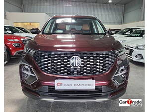 Second Hand MG Hector Plus Select 2.0 Diesel Turbo MT 7-STR in Hyderabad