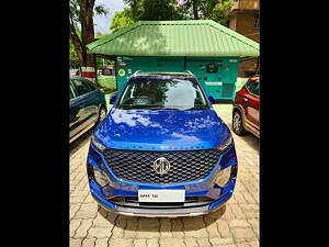 Second Hand MG Hector Plus Sharp 2.0 Diesel Turbo MT 6-STR in Pune