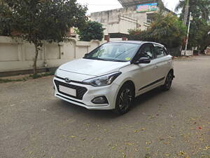 Second Hand Hyundai Elite i20 Sportz 1.2 (O) in Noida